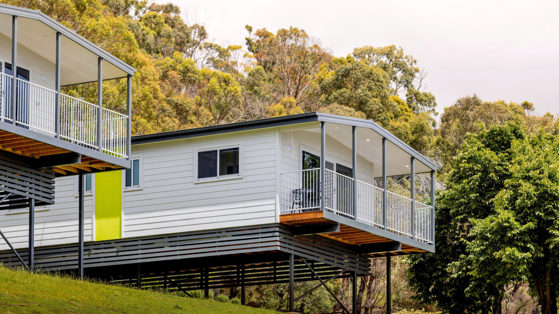 Picture of exterior of a Hilltop Villa at BIG4 Launceston. Located in a highly elevated position overlooking the launceston city