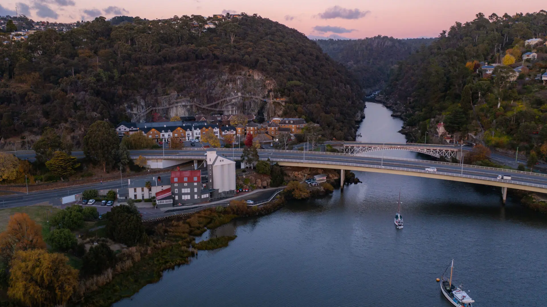 Jason Charles Hill Photography. Kings Bridge Cataract Gorge